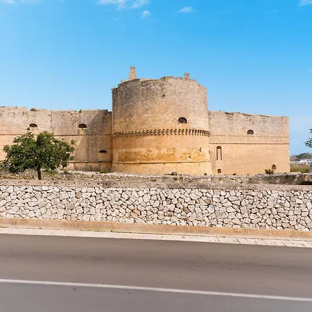 Casa Minerva A אוטרנטו